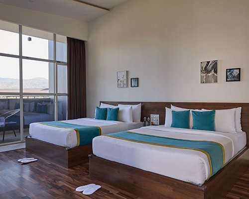 Comfort Suite Rooms